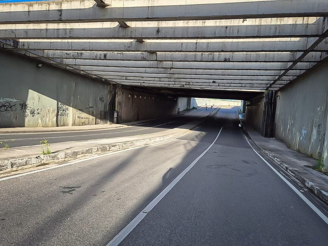 Entre os principais serviços a serem executados, destacam-se recuperação estrutural