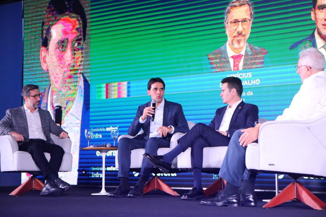 Ministro Silvio Costa Filho durante seminário Esfera Infra, promovido pela Esfera Brasil