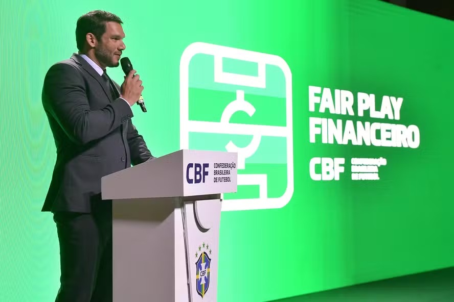 Presidente da CBF, Samir Xaud fala em reunião sobre fair play financeiro