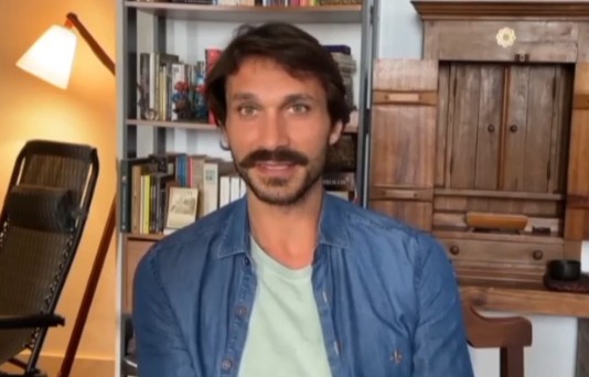 O ator Paulo César Ferreira, de 38 anos, já fez parte de produções como A Pedra do Reino e Tamo Junto