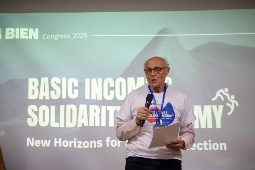 Eduardo Suplicy é internado após passar mal durante evento do Renda Básica em Maricá 