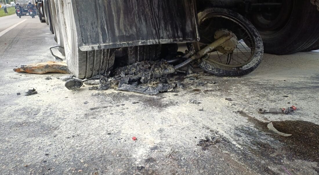 Caso aconteceu na manhã desta quinta-feira (28), no km 74,7 da rodovia