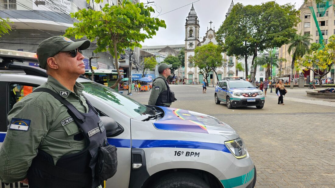 Viatura da Polícia Militar de Pernambuco em área do Centro do Recife