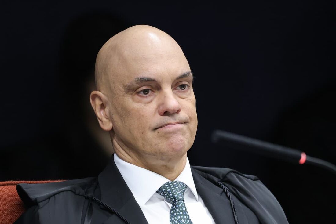 O ministro relator Alexandre de Moraes, na sessão do STF de julgamento do ex-presidente Jair Bolsonaro e de mais sete réus da trama golpista. 