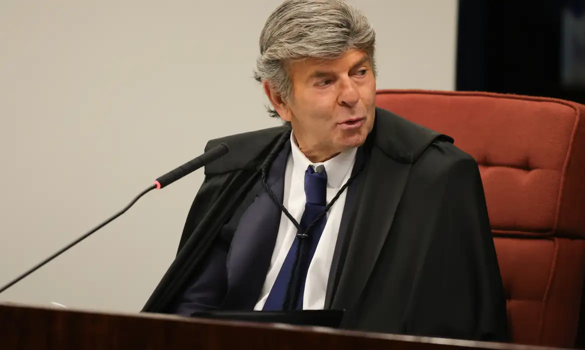 Fux absolve Bolsonaro dos cinco crimes da trama golpista