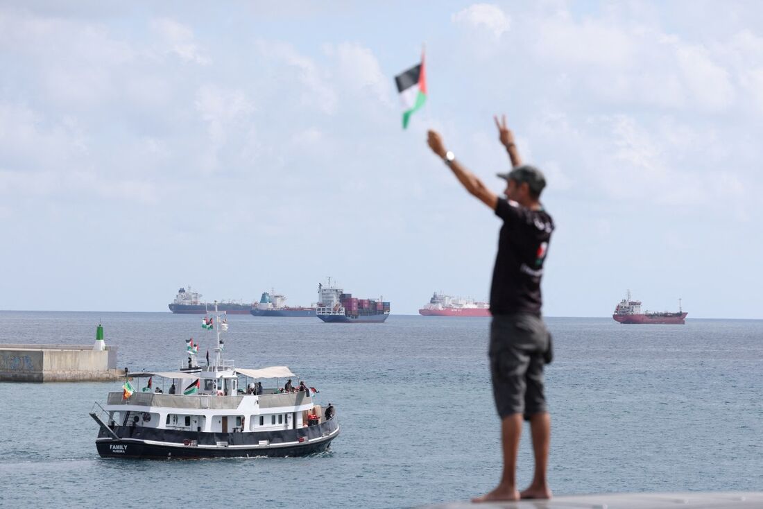 Flotilha para Gaza segue da Tunísia em direção ao território palestino
