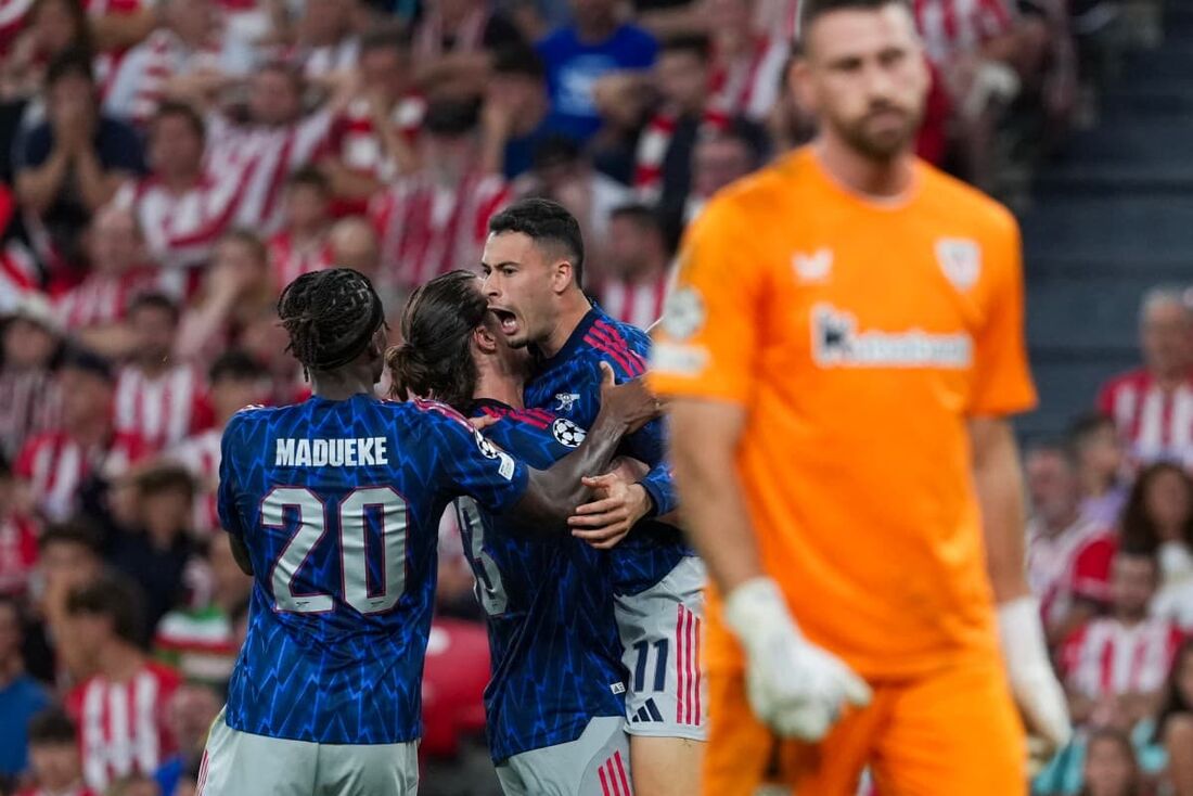 Com poucos segundos em campo, Martinelli marcou na primeira oportunidade que teve