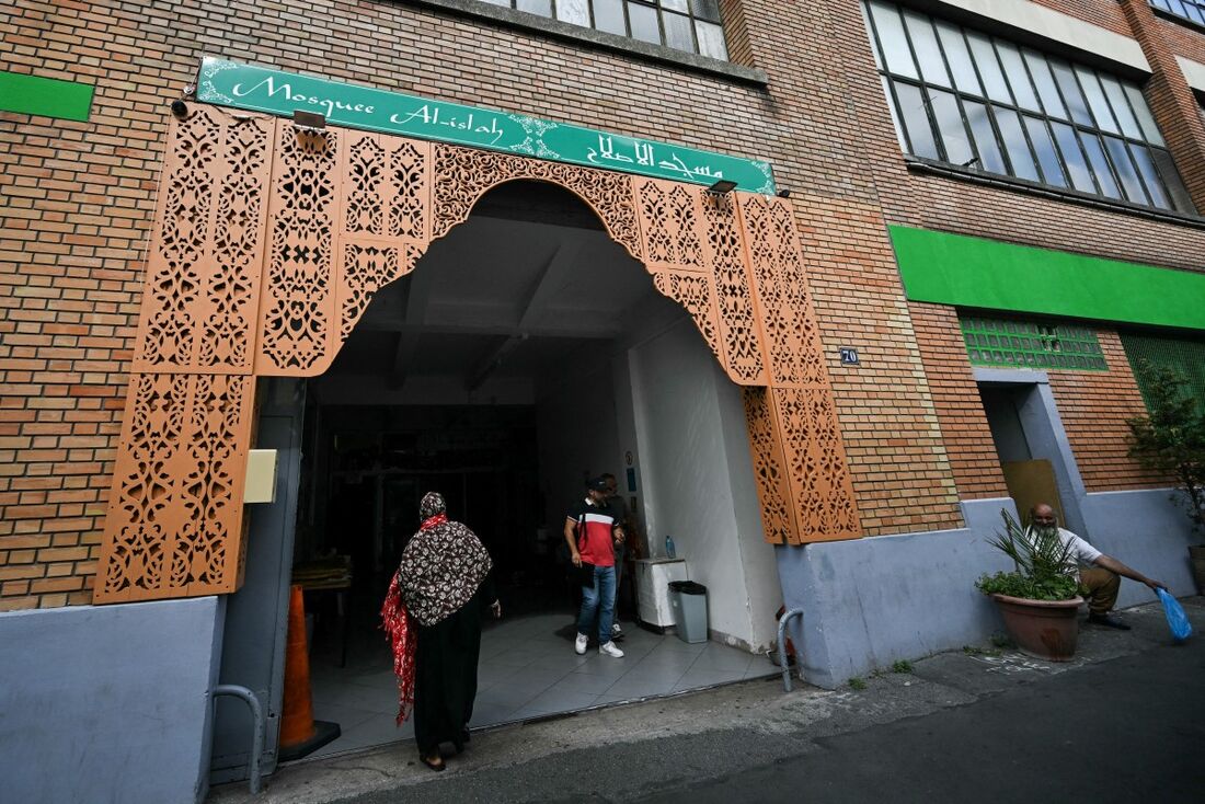 Atos de ódio cometidos na França e na Alemanha deixam 11 detidos na Sérvia