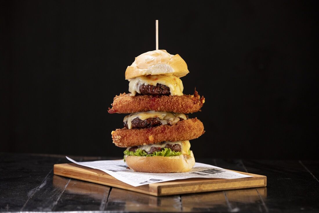 Hambúrguer gigante no La Brasa