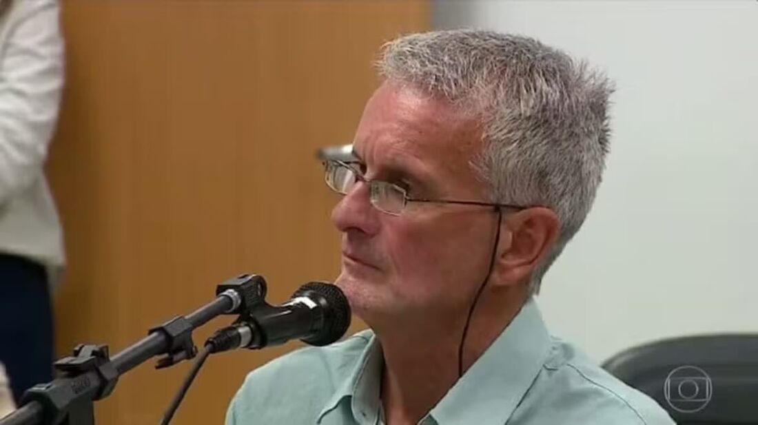 publicitário Ricardo Jardim, de 65 anos. Segundo o diretor do Departamento de Homicídios, delegado Mario Souza, o suspeito do crime dominava técnicas de corte.  