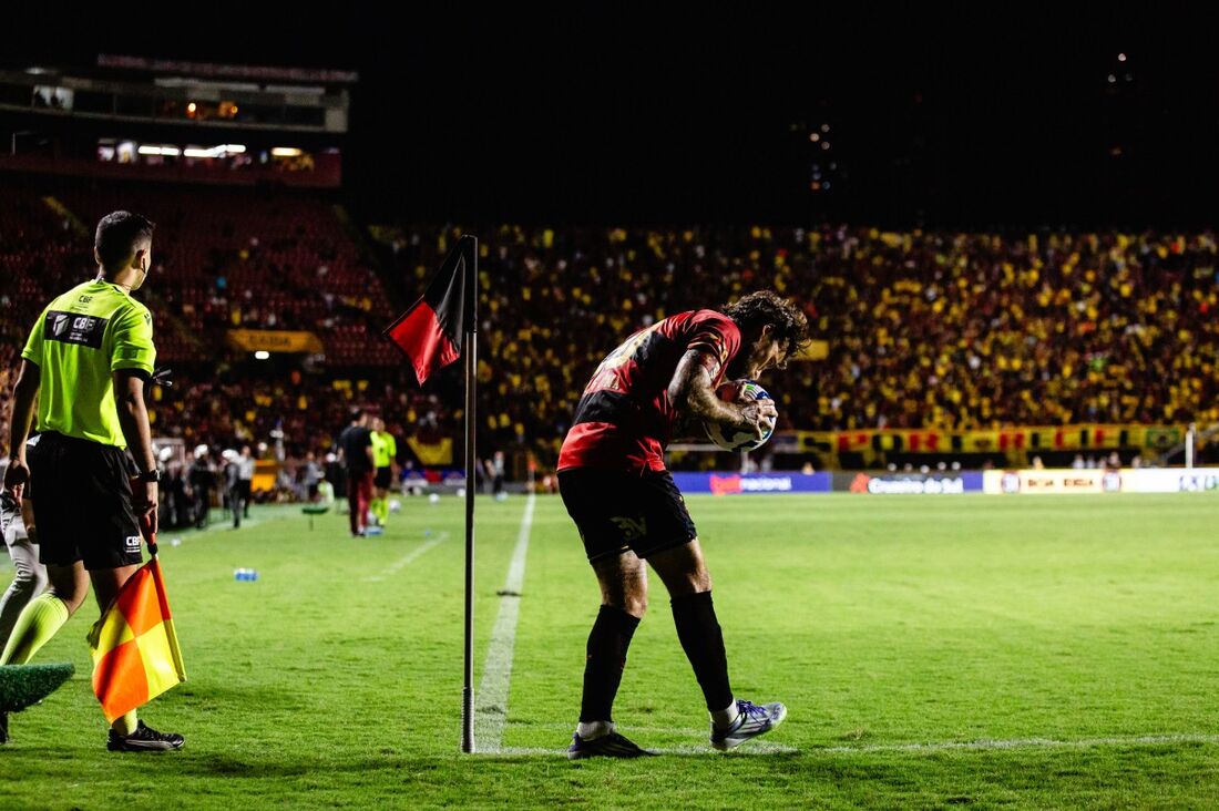 Lucas Lima, meia do Sport