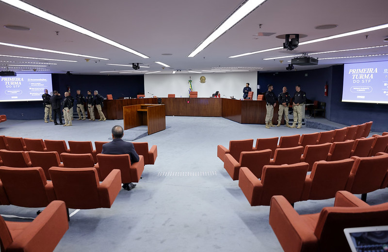 Sessão terá início com o voto do relator, ministro Alexande de Moraes