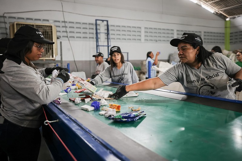 A iniciativa é resultado da parceria entre a Emlurb e a Ambipar