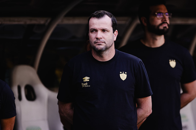 Daniel Paulista, treinador do Sport 