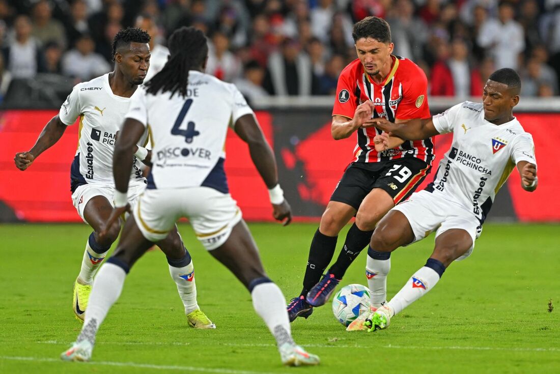 LDU 2x0 São Paulo, pela Libertadores, em Quito