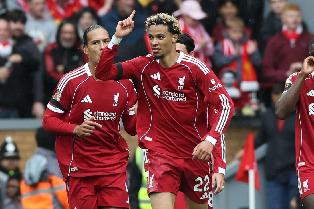 Liverpool leva a melhor sobre o Everton em clássico e vence a 5ª seguida na Premier League