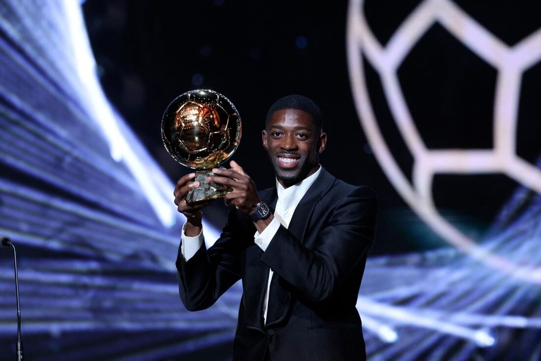 Dembelé conquistou a Bola de Ouro de 2025 após diversas conquistas com a camisa do PSG