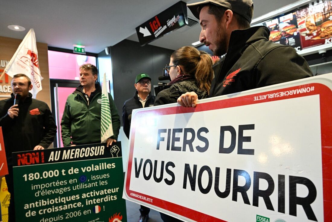 Agricultores franceses protestam contra o acordo UE-Mercosul