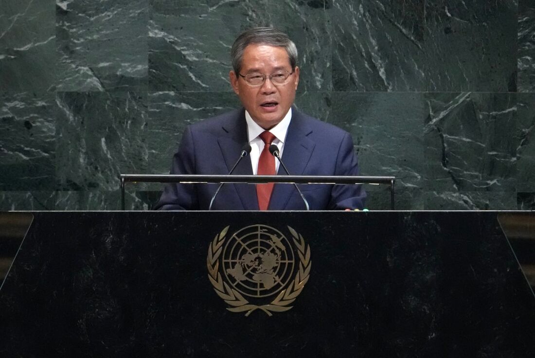 O primeiro-ministro chinês, Li Qiang, discursa na Assembleia Geral das Nações Unidas na sede da ONU em Nova York