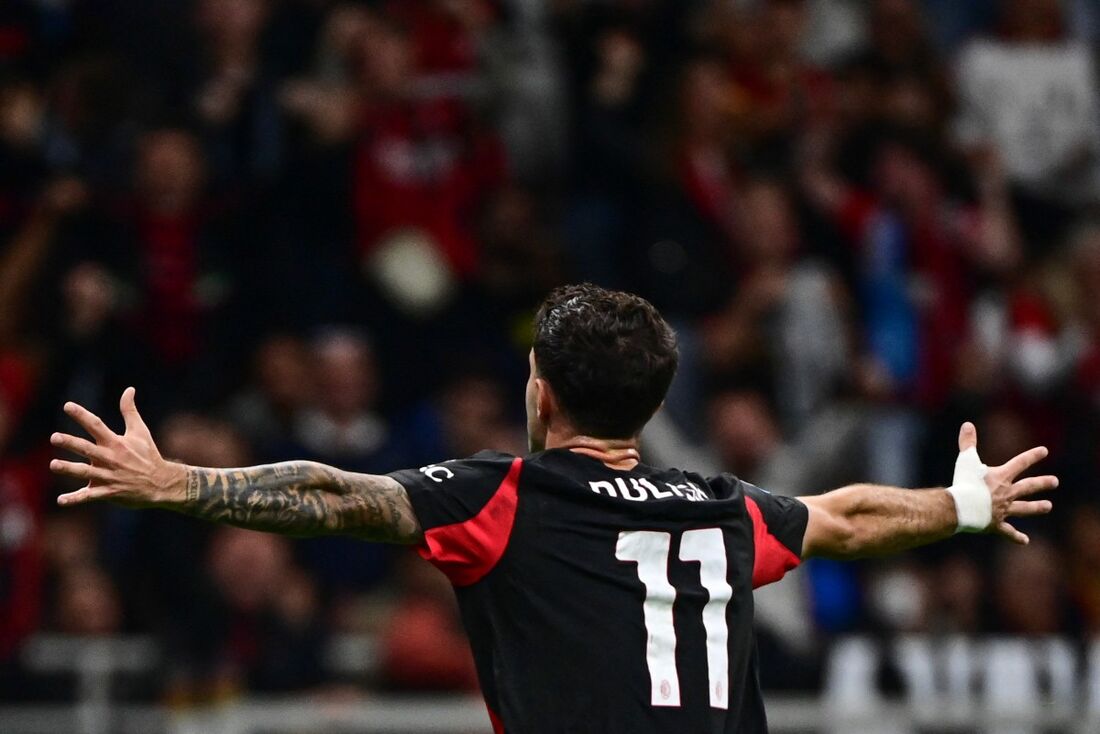 Milan vence Napoli pelo Campeonato Italiano