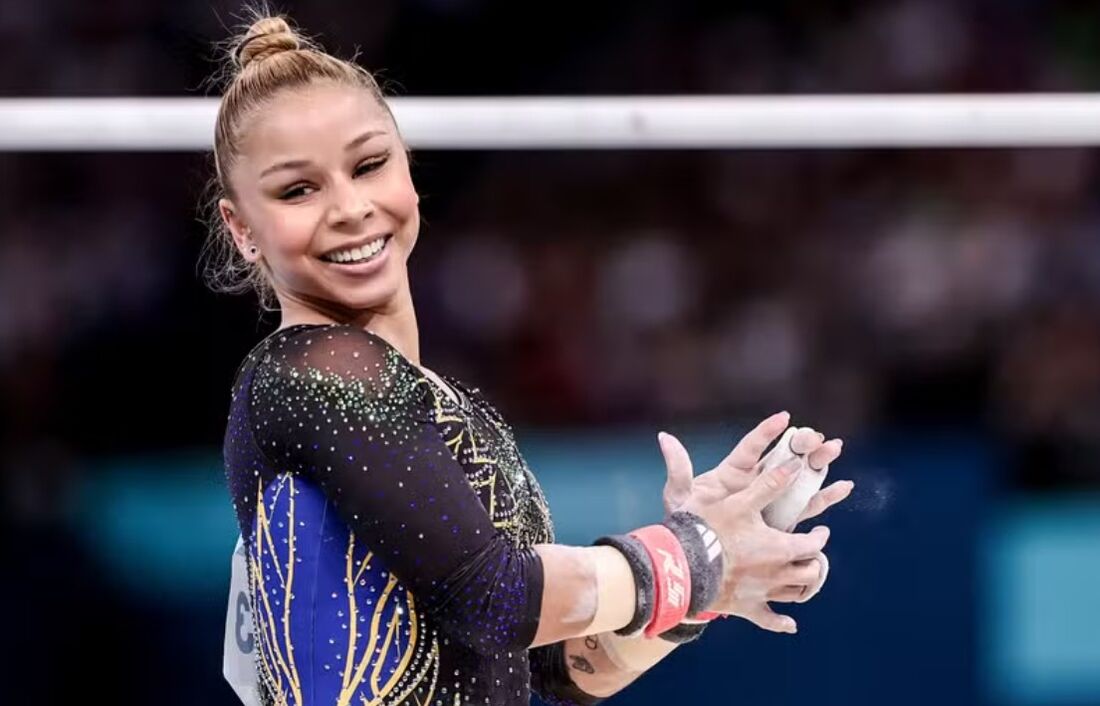 Flávia Saraiva liderou a classificatória na trave com 14,250 pontos