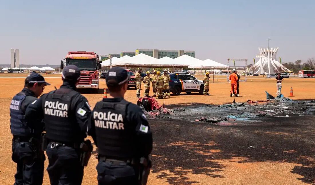 homem Homem foi preso suspeito de incendiar banheiros químicos nesta terça-feira (9) na Esplanada dos Ministérios