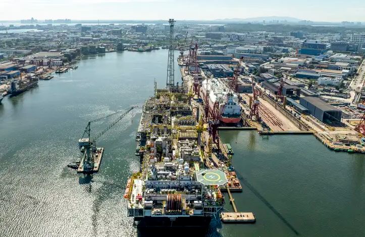 Plataforma da Petrobras que reforçará o pré-sal deixou Singapura em14 de julho