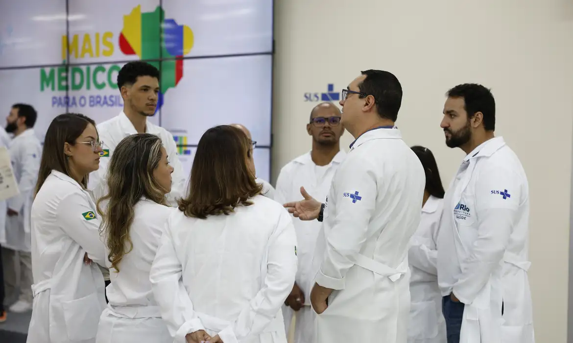 Exame Nacional de Proficiência em Medicina: entenda o que pode mudar para os médicos recém-formados
