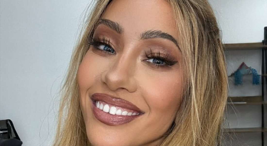 Sabrina Sato surge com novo visual