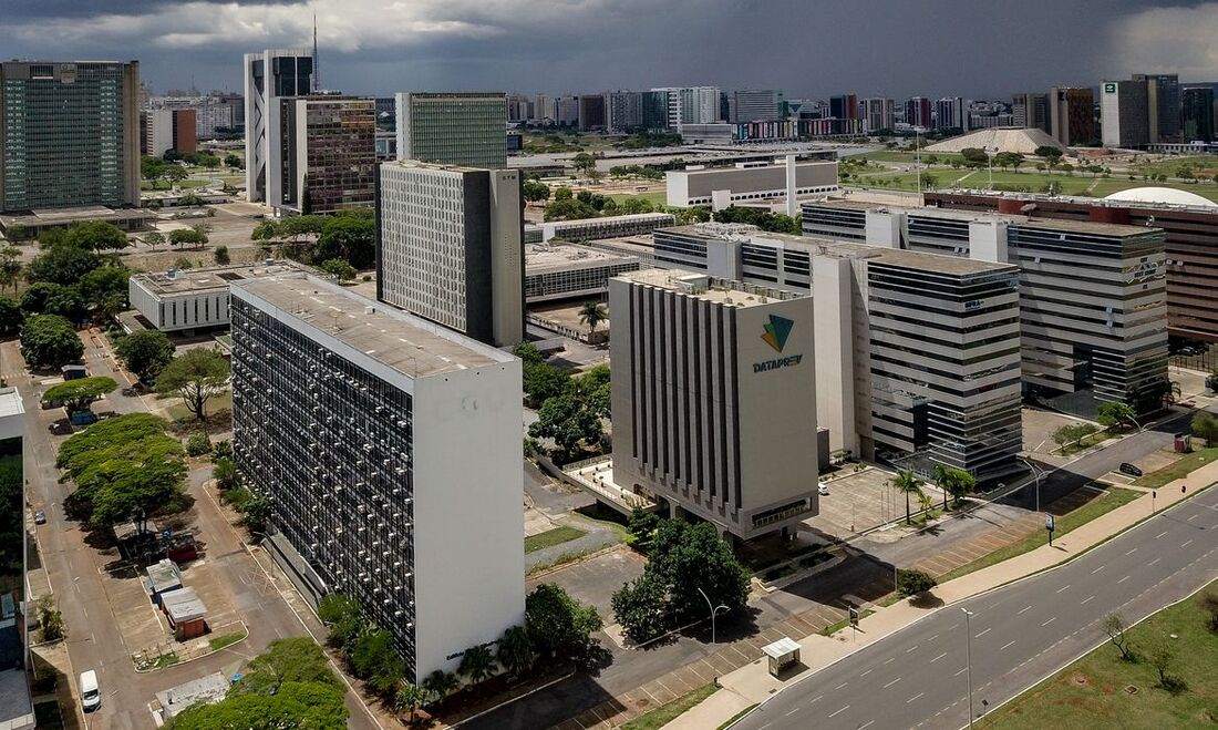 CGU abre 40 processos sobre descontos ilegais em pensões do INSS