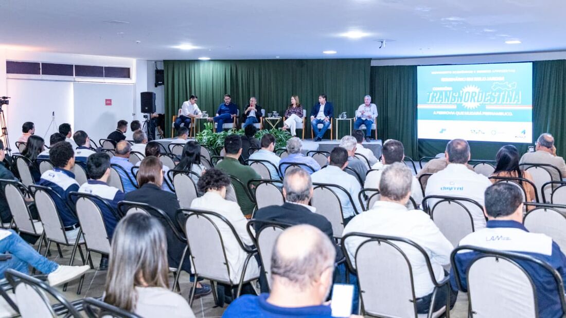 Promovido pelo portal Movimento Econômico, evento Conexões Transnordestina reuniu empresários, técnicos, políticos e a academia para discutir a obra da ferrovia em Pernambuco