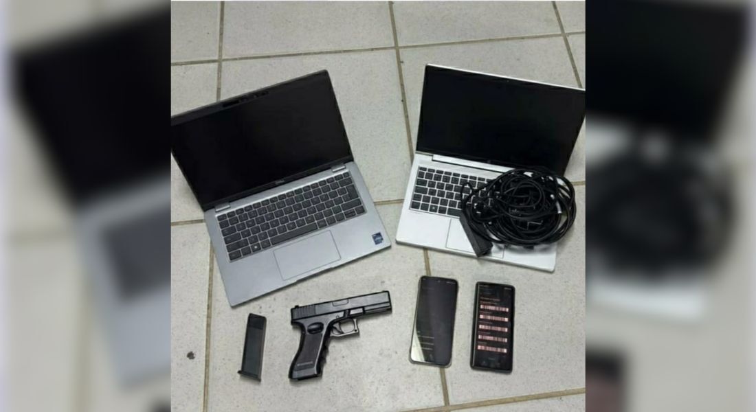 Notebooks e celulares foram recuperados pela polícia