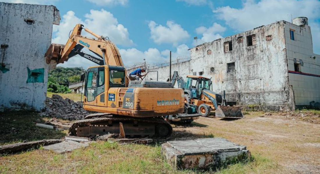 Início da demolição da Barreto Campelo