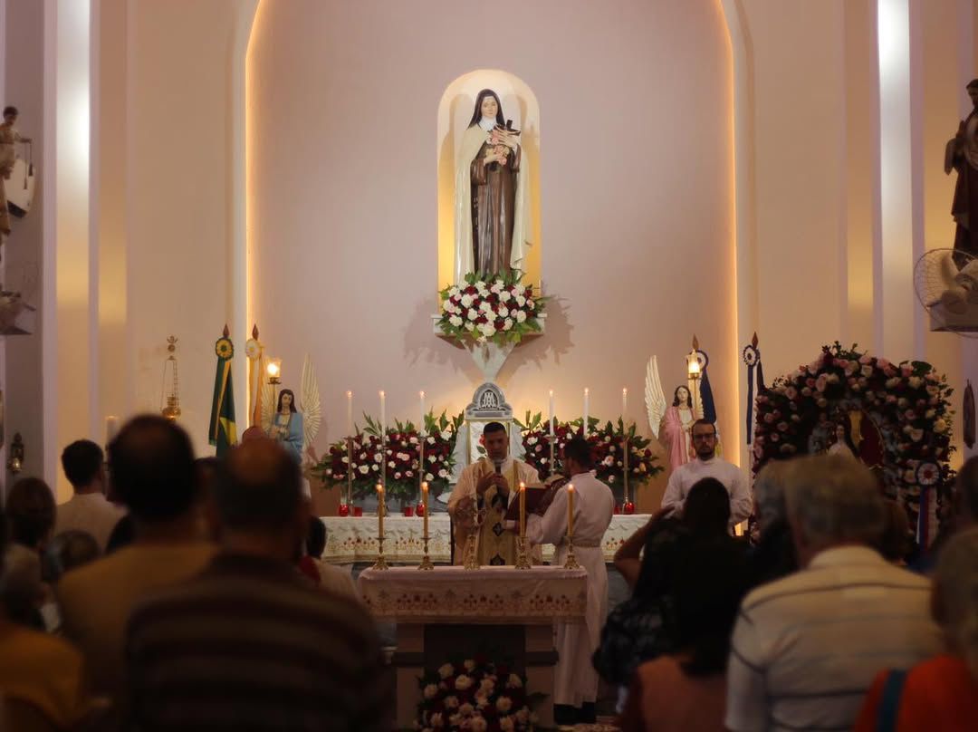 Oratório de Santa Teresinha do Menino Jesus fica no Derby