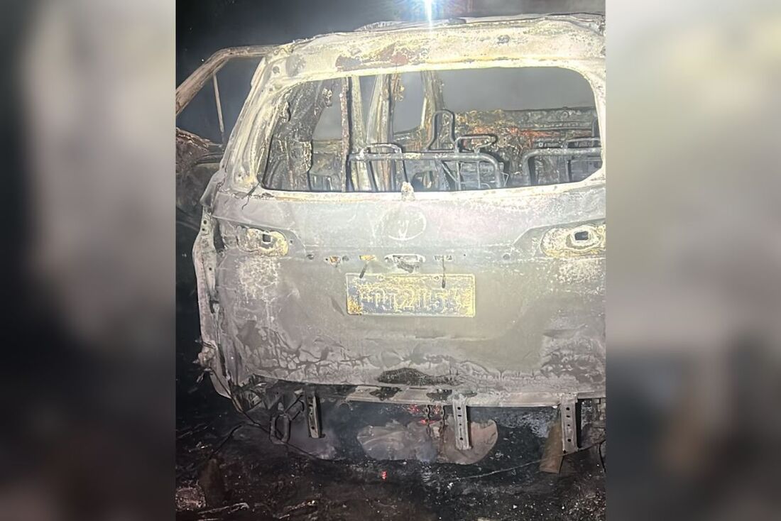 Carros usados no assassinato de Ruy Ferraz Fontes eram roubados; um deles foi queimado após o crime. 