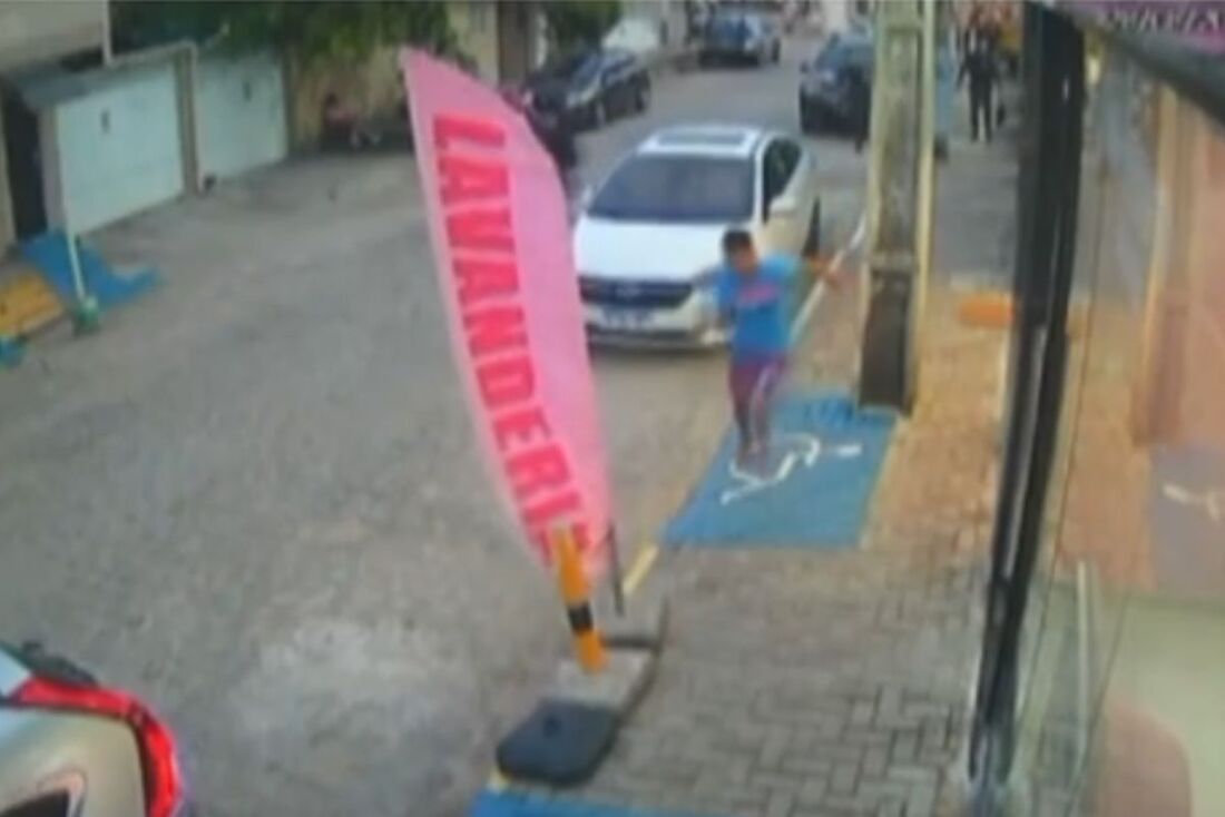 Homem foge da Guarda Municipal de Ipojuca