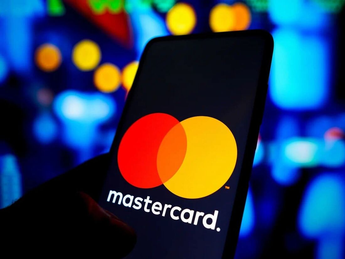 A Mastercard anunciou parcerias com as empresas de tecnologia Google, Stripe e Antom para o desenvolvimento de uma nova geração de ferramentas de inteligência artificial (IA)