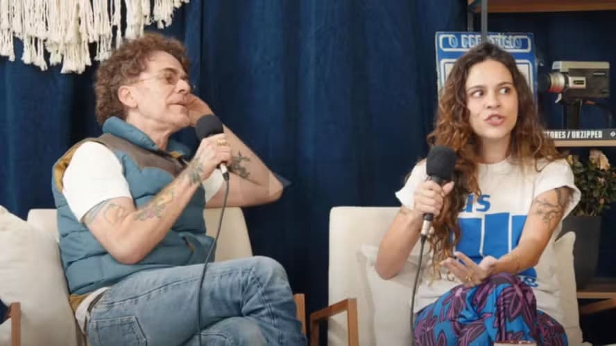 Nando Reis participou do podcast Pé no Sofá Pod junto a sua filha, a atriz e apresentadora Sophia Reis