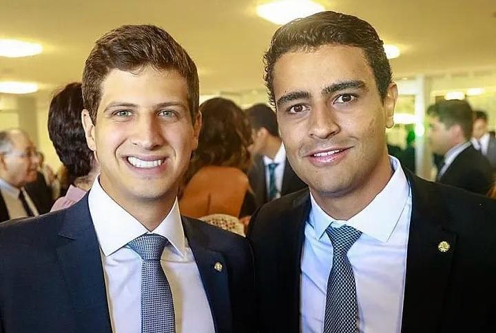 Prefeito do Recife, João Campos (PSB), e o prefeito de Maceió, João Henrique Caldas (JHC), do PL