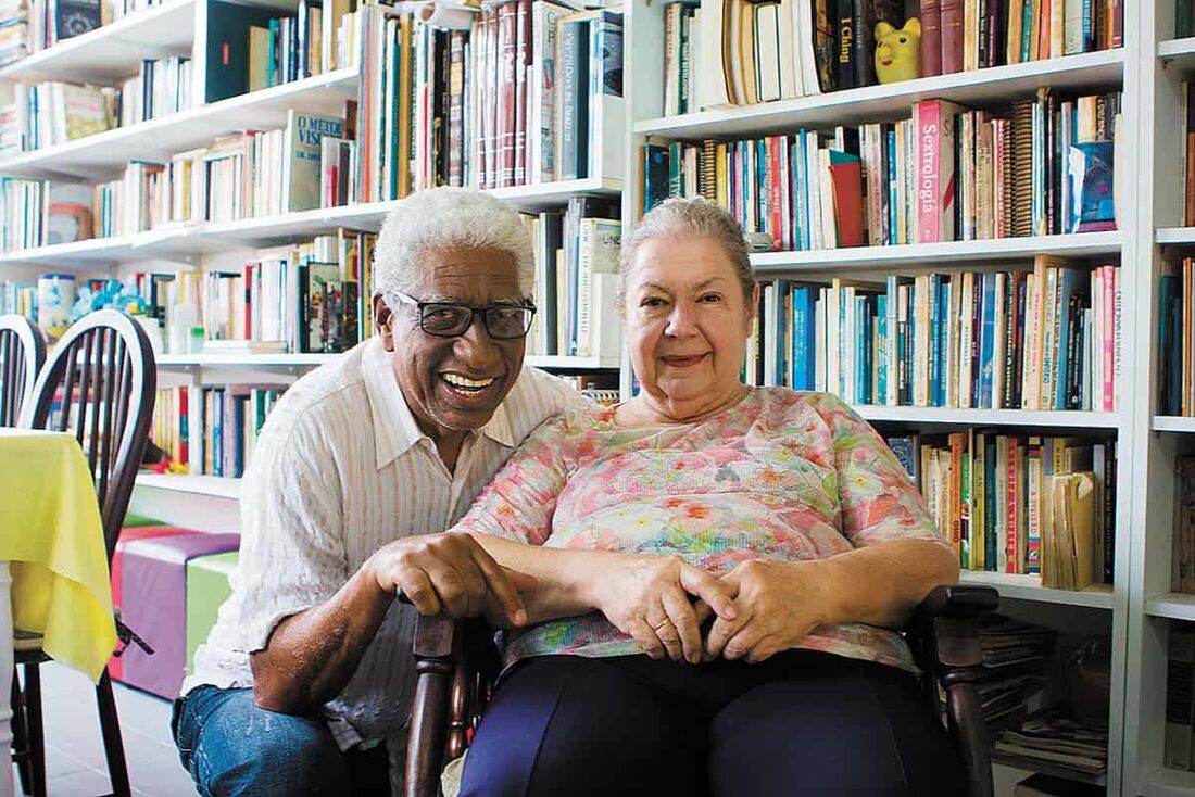 O projeto é organizado pelos multi artistas Liberto Solano Trindade e Nilu Strange, filho e nora do poeta recifense.