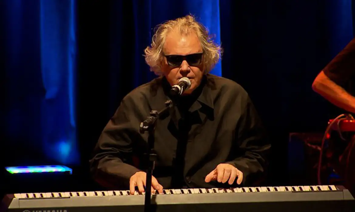 Cantor Arrigo Barnabé