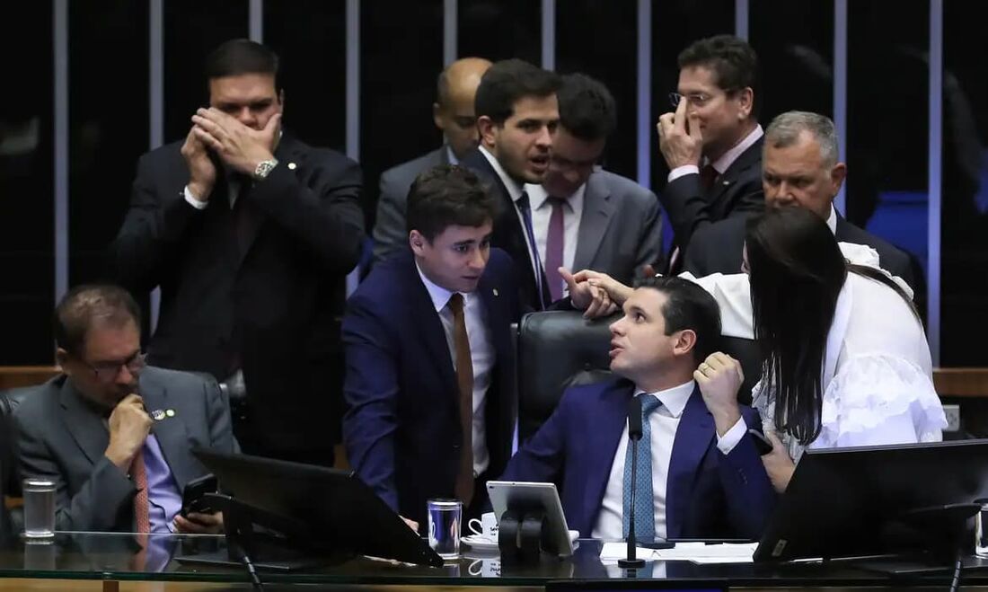 PEC da Blindagem se estenderá a deputados estaduais e distritais