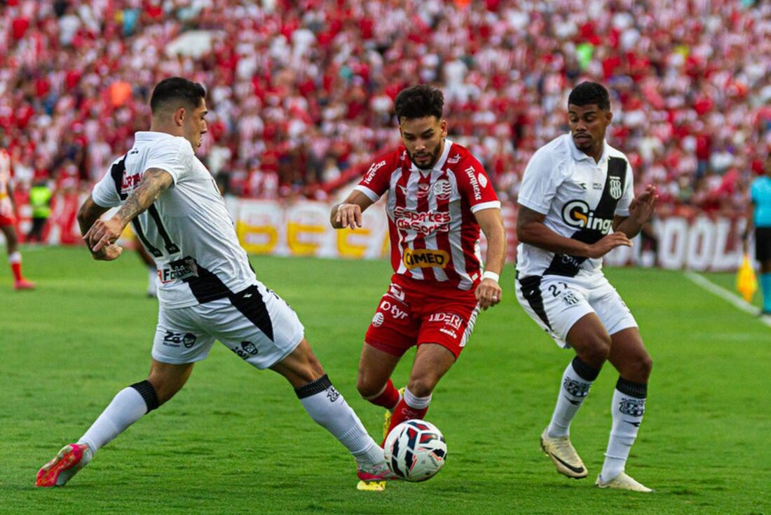 Náutico perde em casa para a Ponte Preta