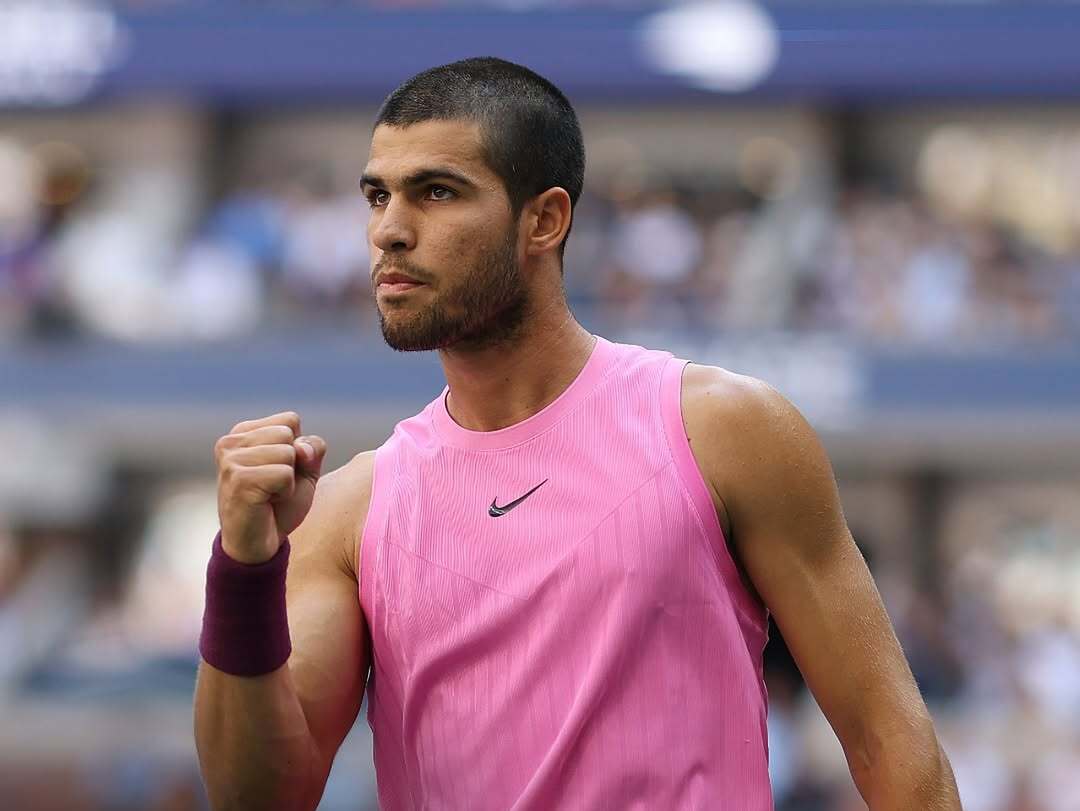 Tenista venceu lenda a Djokovic e se classificou para a final do Us Open