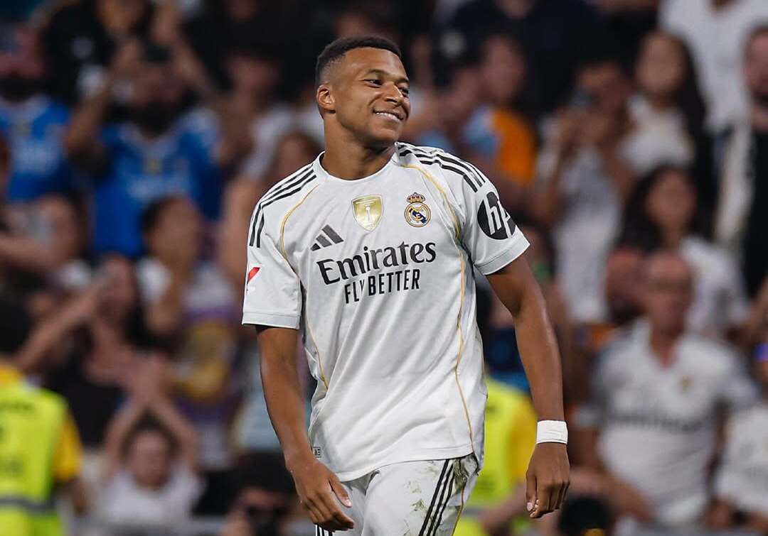 Jogador foi alvo de racismo pela torcida do Oviedo