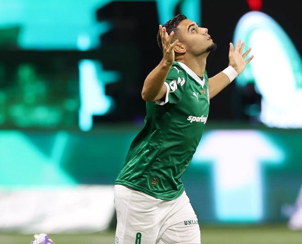 Palmeiras e Flamengo disputam a ponta do Campeonato Brasileiro