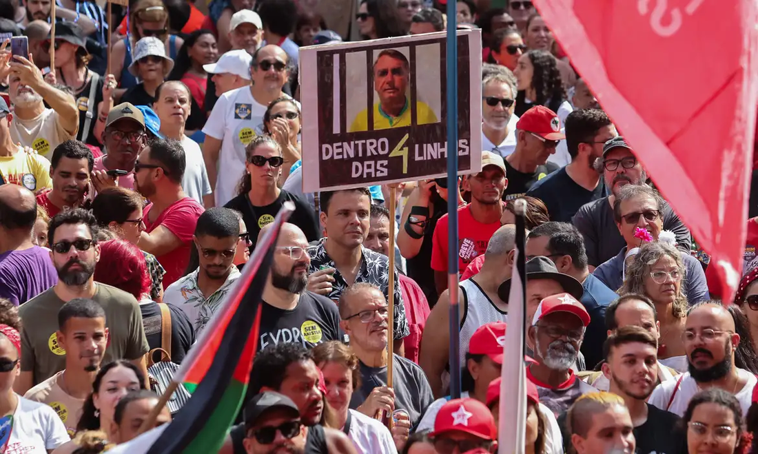 Protestos contra a Proposta de Emenda à Constituição (PEC) da Blindagem acontecem neste domingo (21)
