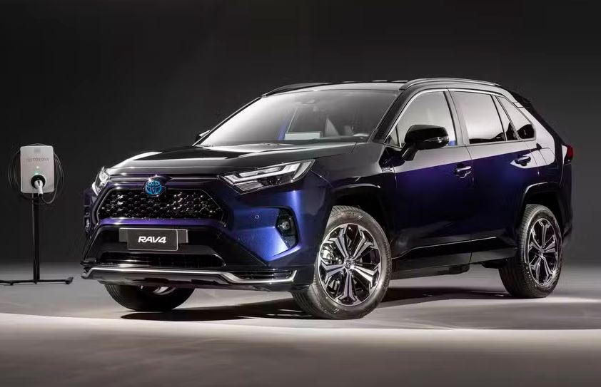 Mais de 300 unidades do RAV4 PHEV (híbrido plug-in) e 194 do GR Corolla estão sendo convocados para o Recall