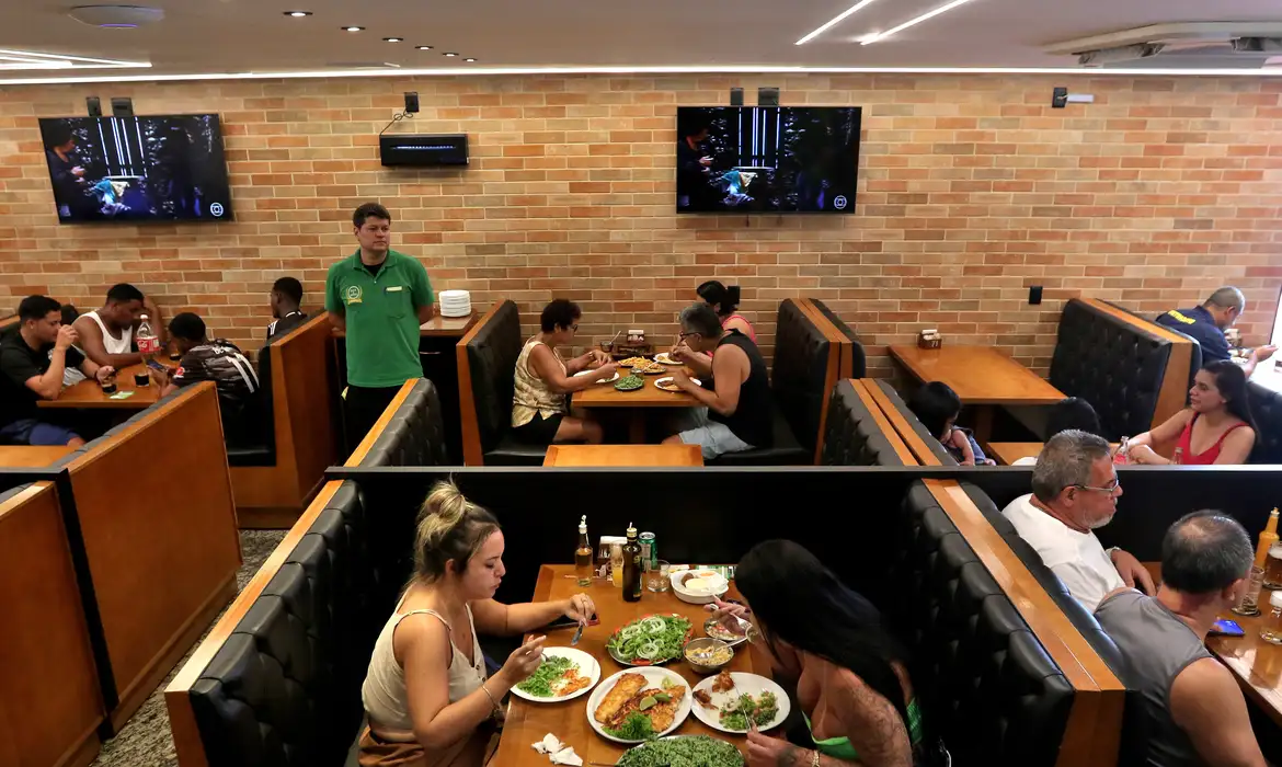 Setor de alimentação fora do lar mostra recuperação