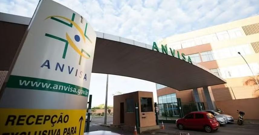 Anvisa determina recolhimento de uma marca de pratos plásticos e de suplementos com ozônio